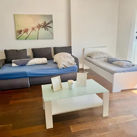 Apartament 80 M2 With Balcony & Free Parking *
